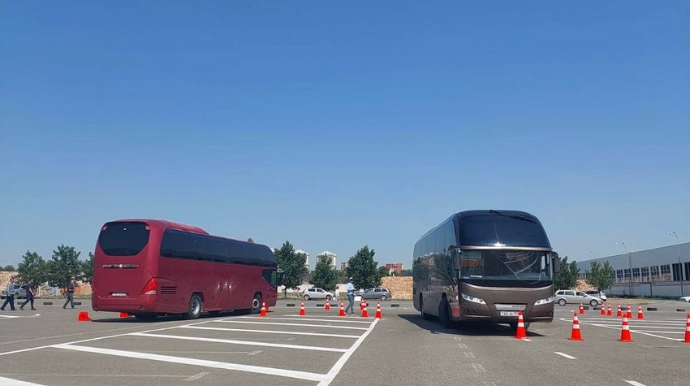 В Гяндже проходит оценивание водителей для работы в общественном транспорте 