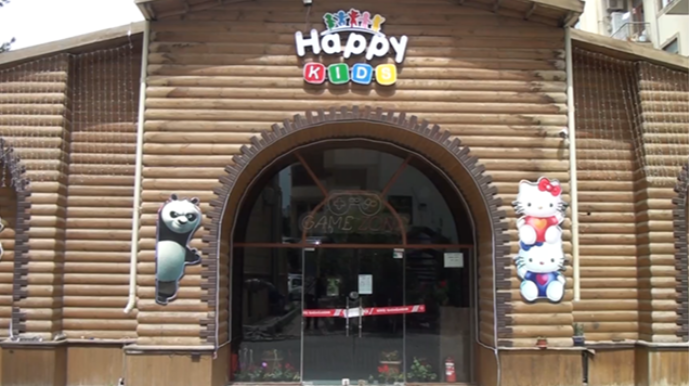 Xırdalandakı uşaq əyləncə mərkəzi bağlandı - VİDEO