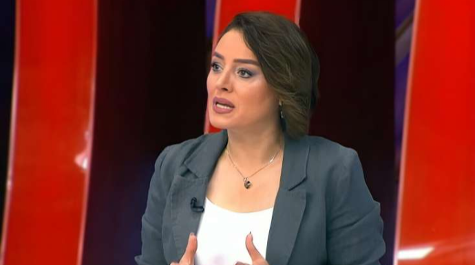 Köçkünləri təhqir edən jurnalist işdən çıxarıldı 