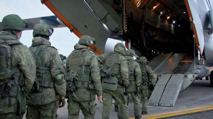 В Ереван прибыли еще два самолета с российскими миротворцами 