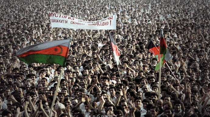 В Азербайджане отмечается День национального возрождения 