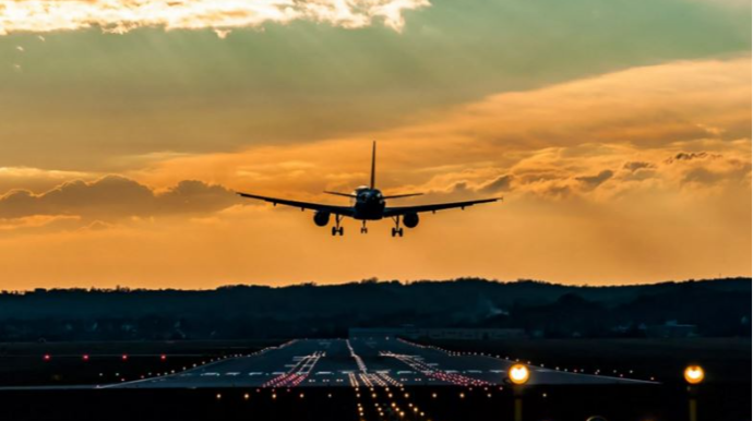 Rusiyanın “IrAero” şirkəti Omskdan Bakıya uçuşlara başlayıb 