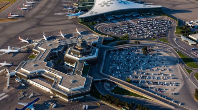 Baş nazirdən aeroportdakı bəzi haqlarla bağlı QƏRAR 