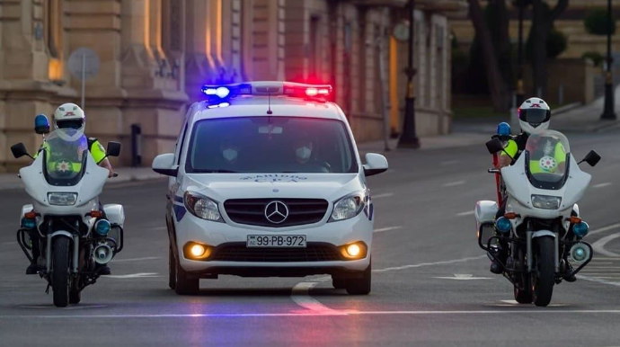 В Азербайджане с карантинных постов развернуты обратно 420 автомобилей — дорожная полиция 