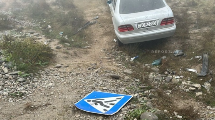 Avtomobil qoyun sürüsünə çırpıldı, heyvanlar tələf oldu