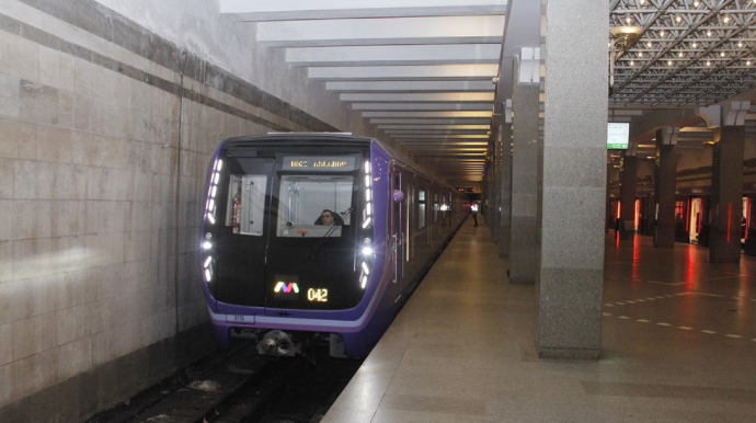 Bakı metrosunda dördüncü yeni qatar xəttə verilib 