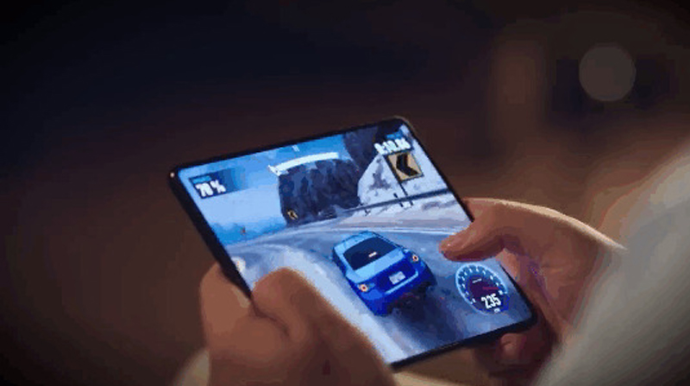 Əlavə heç bir şey:  Galaxy Z Fold4 həyatımızı necə asanlaşdırır (və rəngarəng edir)?