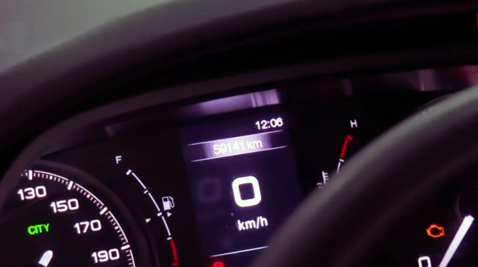 İkinci əl bazarında "KİLOMETRAJ OYUNU": "Geri çəkilən" maşını müəyyən etməyin 3 qızıl qaydası