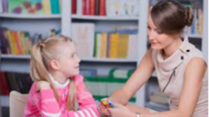 Məktəblərdə 300-dən çox şagirdə bir psixoloq kifayət etmir - AÇIQLAMA 