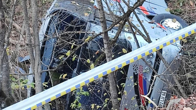 Ermənistanda tələbələrin avtobusu aşdı, xeyli yaralı var - VİDEO   - YENİLƏNİB