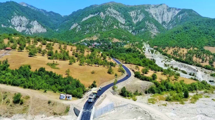 İsmayıllıda qədim tarixə malik kəndlərə aparan yollar yenidən qurulur - FOTO