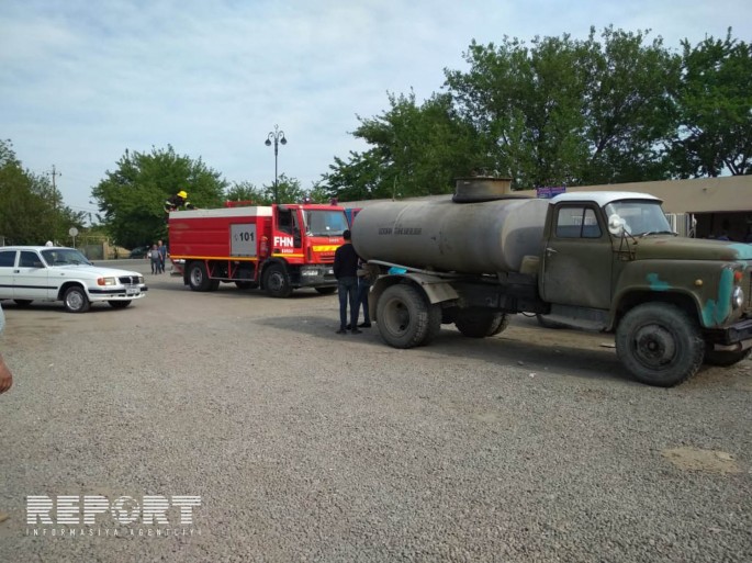 Yanacaqdoldurma məntəqəsində yanğın - FOTO