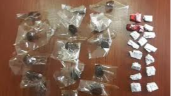 Siyəzən sakininin üzərindən və evindən narkotik aşkarlandı