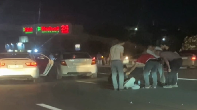 Bakı-Sumqayıt yolunda motosiklet qəzaya uğrayıb - FOTO 