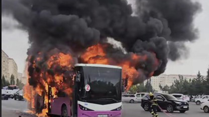 Sumqayıtda avtobus yandı - VİDEO - YENİLƏNİB