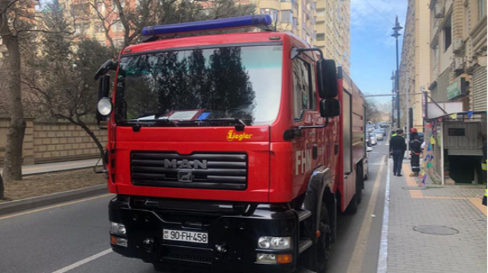 Bakının mərkəzində binada PARTLAYIŞ oldu  - FOTO - VİDEO