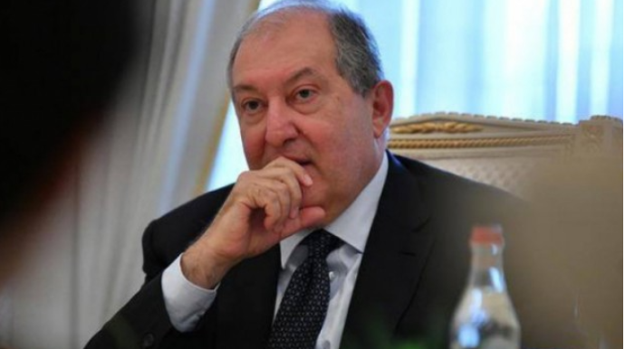 Ermənistan prezidentinin vəziyyəti ağırlaşdı 