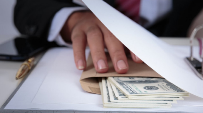 Rüşvətxorluğa qarşı yeni dövlət standartı qəbul edildi 