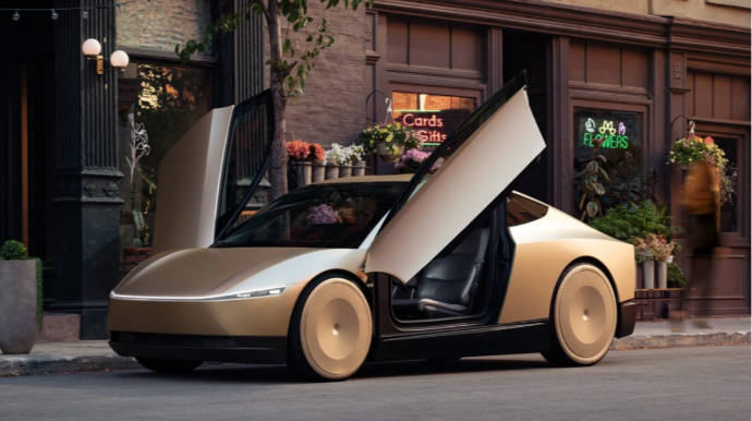 Mask ABŞ-də sürücüsüz taksilərin işə salınacağını elan etdi 