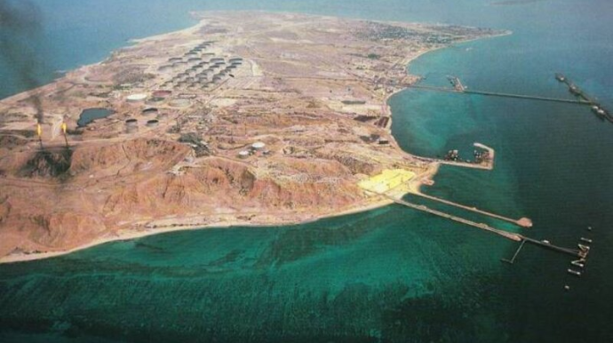 İranın Xarq adası yaxınlığında partlayış baş verib 