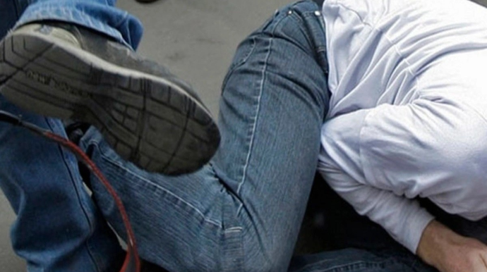 Goranboyda qonşusu tərəfindən döyülən şəxs xəstəxanaya düşüb 