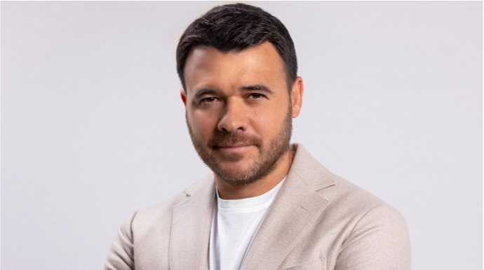 Bakıda səs-küy salan qonşusunun torpağını 5 milyona satın aldı 