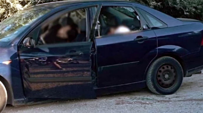 Avtomobilə silahlı hücum edildi - ikisi polis olmaqla 4 nəfər ölüb