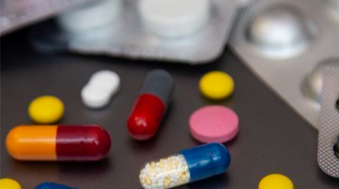 Səhiyyə naziri apteklərdə bəzi dərmanların tapılmamasına münasibət bildirib 