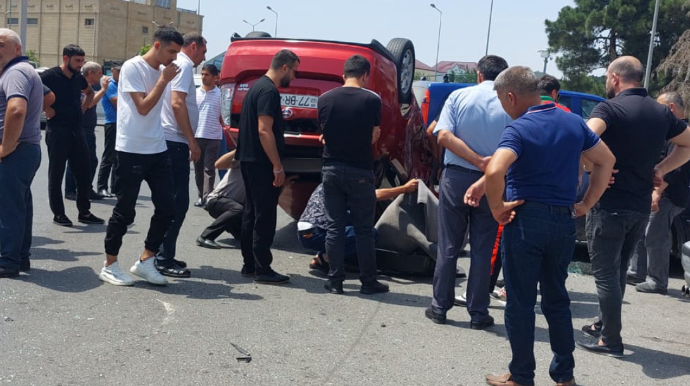 Bakıda yol qəzası olub, xəsarət alanlar var - FOTO 