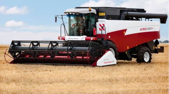 Azərbaycanda bu il fermerlərə satılan kənd təsərrüfatı texnikasının sayı kəskin artıb