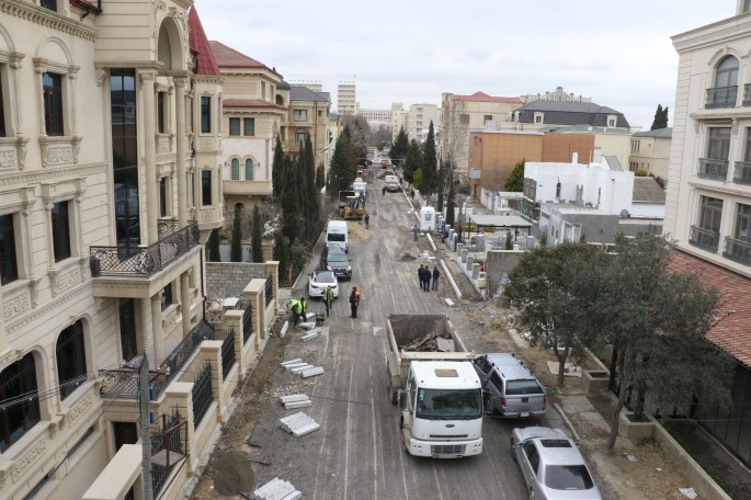 Yasamal rayonunda bu küçə təmir olunur - FOTO