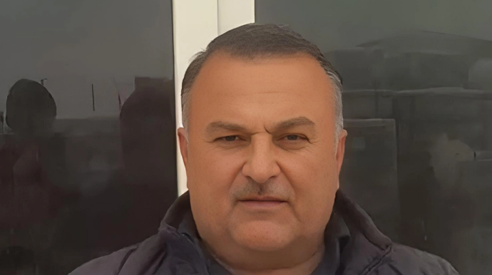 Övladına xəsarət yetirməkdə ittiham olunan AXCP funksioneri saxlanıldı 