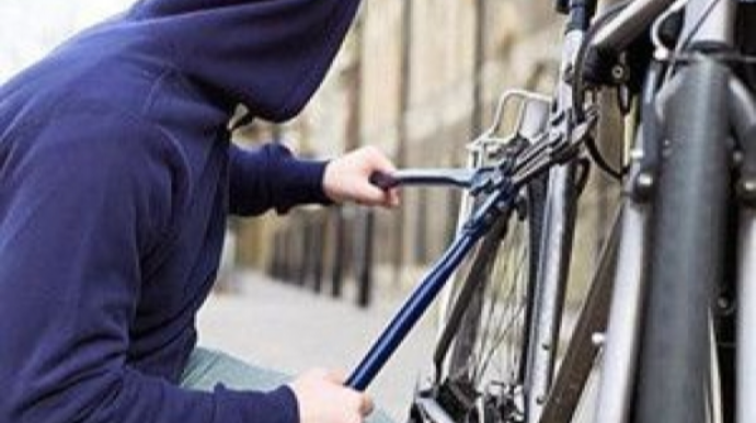 Moped və velosiped oğruları tutuldu