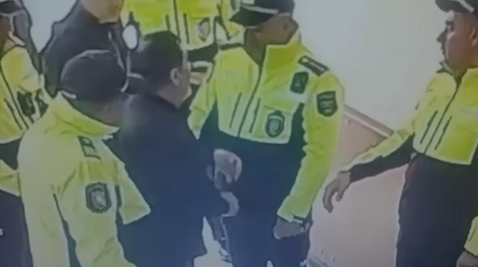 Şəhid atası "yol polisi paltarımı cırdı" dedi, DİN real görüntüləri yaydı - VİDEO 