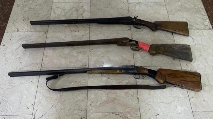 Polis qanunsuz saxlanılan silah-sursat aşkarladı 