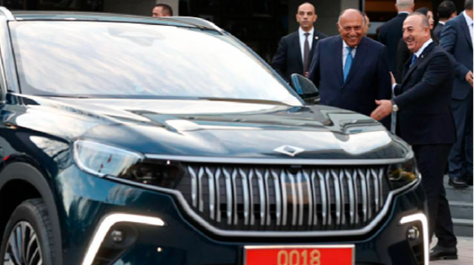 Çavuşoğlu misirli həmkarını “Togg”la iftara apardı  - FOTO