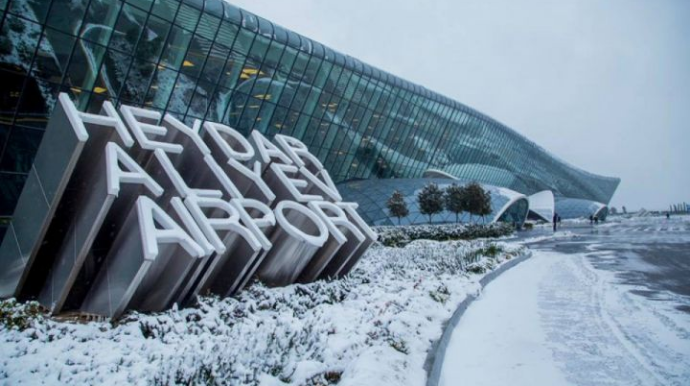 Hava şəraiti Heydər Əliyev Aeroportunun işinə təsir edib?