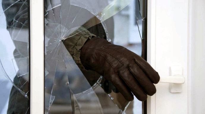 В Лянкяране задержан подозреваемый в краже и умышленном поджоге дома 