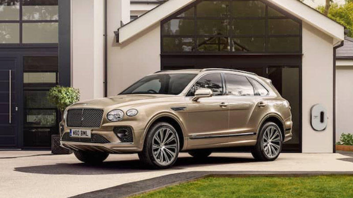 Mulliner Bentley Bentayga üçün 26 yeni kuzov rəngi hazırlayıb - FOTO