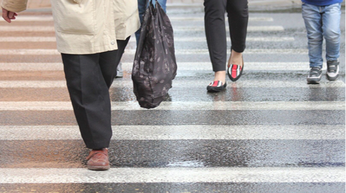 Azərbaycanda maşın məktəbliləri vurdu - XƏSARƏT ALANLAR VAR 