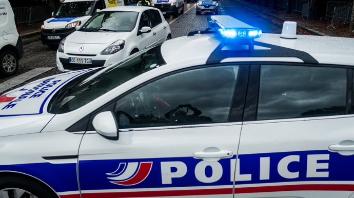 Bодитель автомобиля въехал в толпу футбольных фанатов