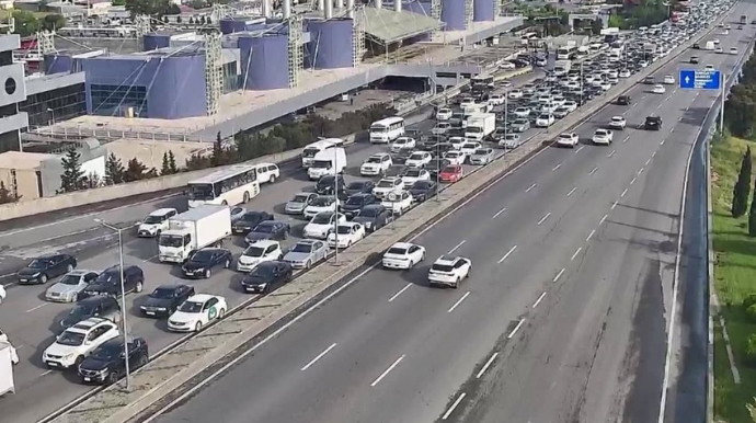 Bakının bir sıra yollarında tıxac müşahidə edilir 