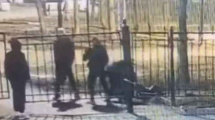 Rusiyada dəhşətli qətl: Yeniyetmələr əylənmək üçün adam öldürdülər  - VİDEO