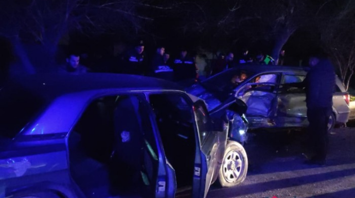 Bərdədə ağır qəza, xəsarət alanlar var - VİDEO  - FOTO