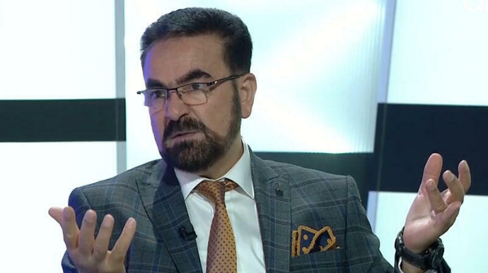 "Türkiyəyə gedib efirə çıxmaq üçün maşınımı satdım" - Nadir Bayramlı 