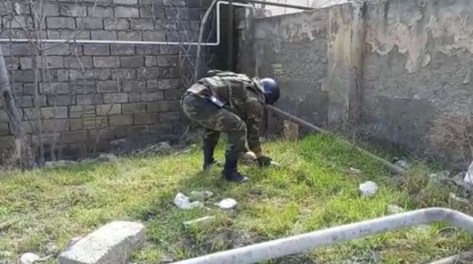 Binəqədidə tank mərmisi aşkarlanıb  - FOTO