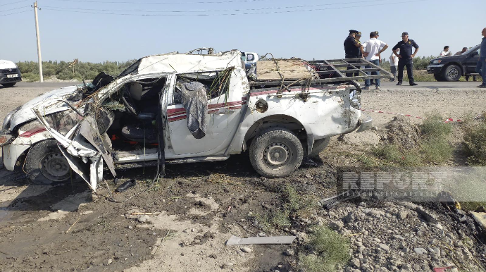 Kürdəmirdə avtomobil su kanalına aşdı, iki nəfər boğuldu   - FOTO