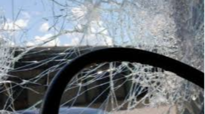 Sabirabadda “011”  “Mercedes”lə toqquşdu; xəsarət alanlar var 