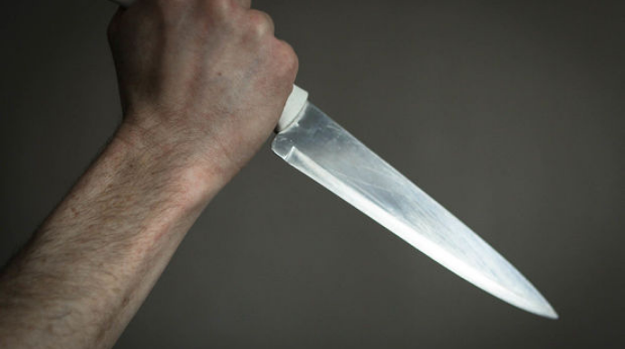 Kürdəmirdə kişi tanışı tərəfindən bıçaqlandı