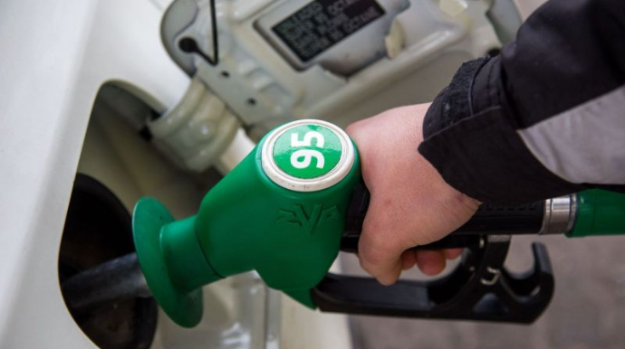 Azərbaycanda “Premium” markalı benzin istehsal olsa da ucuzlaşma olmayacaq? – EKSPERT 